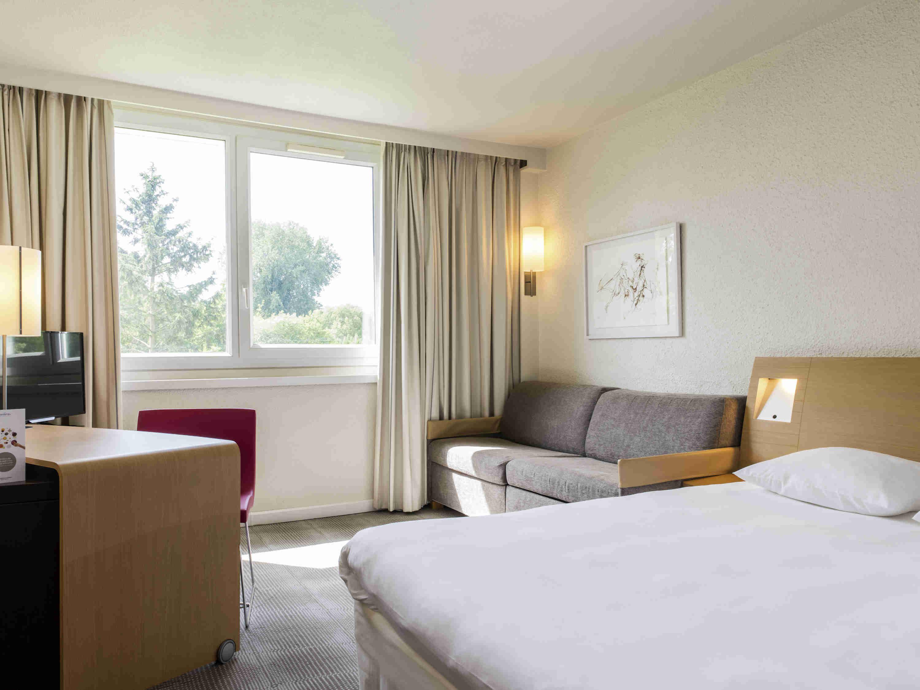 Novotel Le Mans Esterno foto