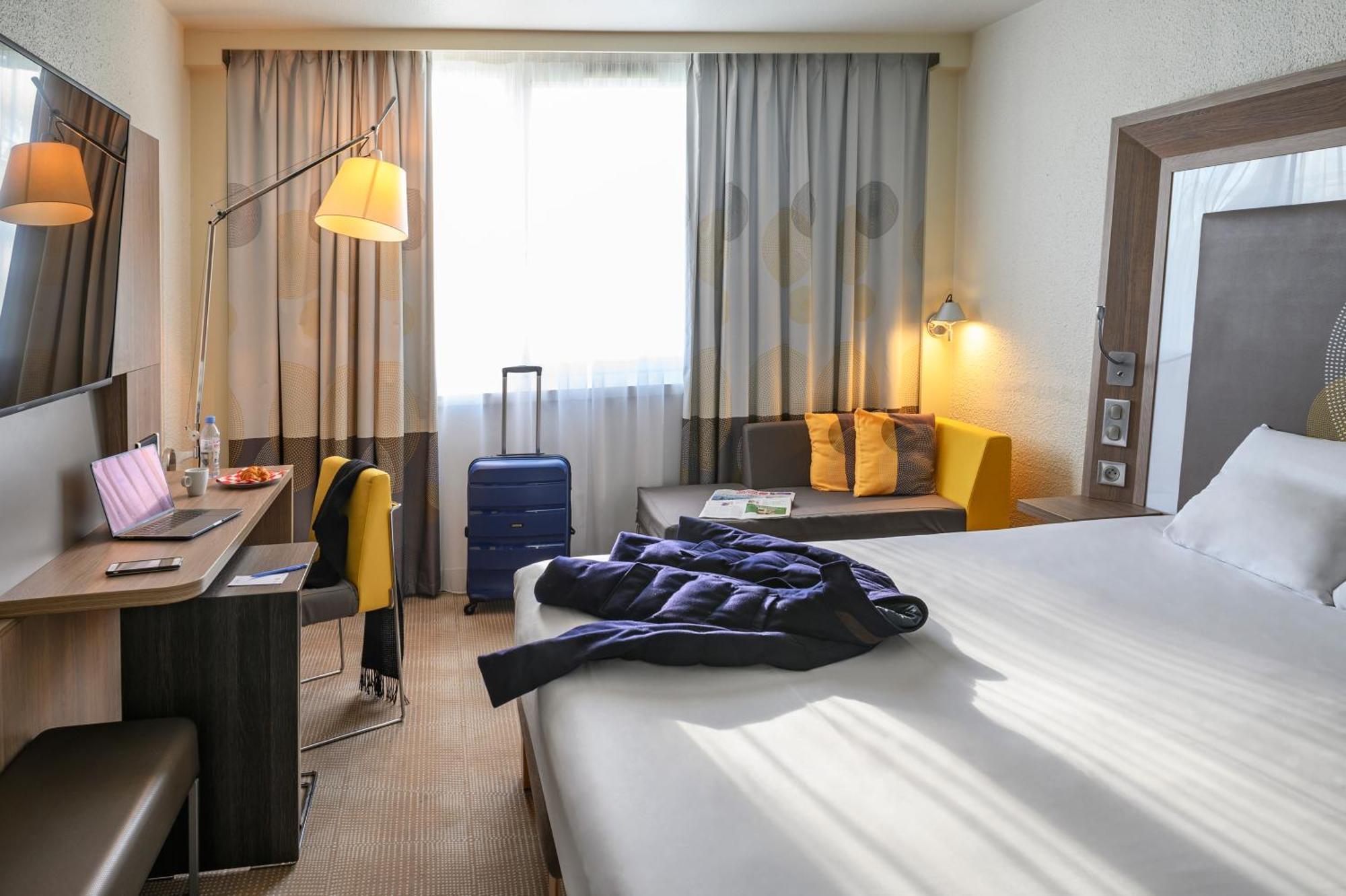 Novotel Le Mans Esterno foto